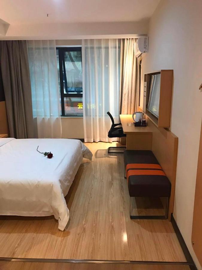 ホテル 7 Days Premium Chongqing Jiangbei International Airport Branch エクステリア 写真